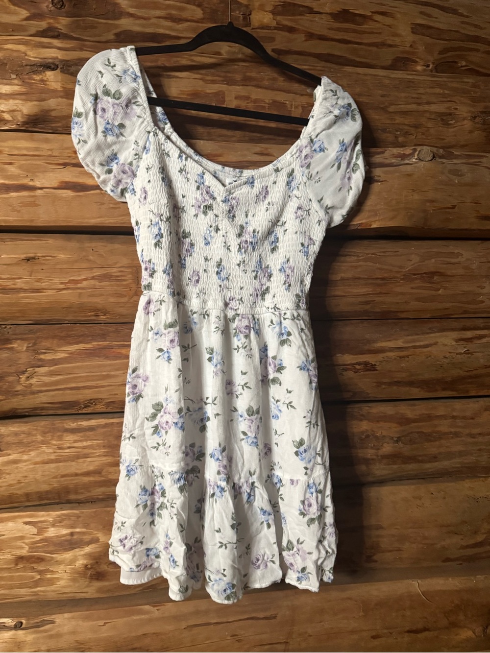 Hollister White Floral Smocked Puff-Sleeve Mini Dress